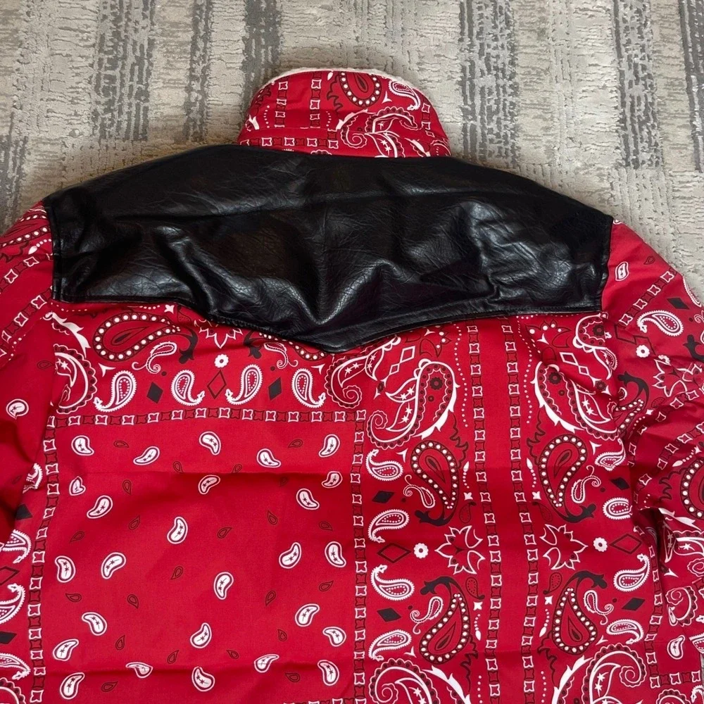 NEW Levis Mens Red Paisley‎ Bandana Western Puffer Jacket Sherpa Collar LARGE